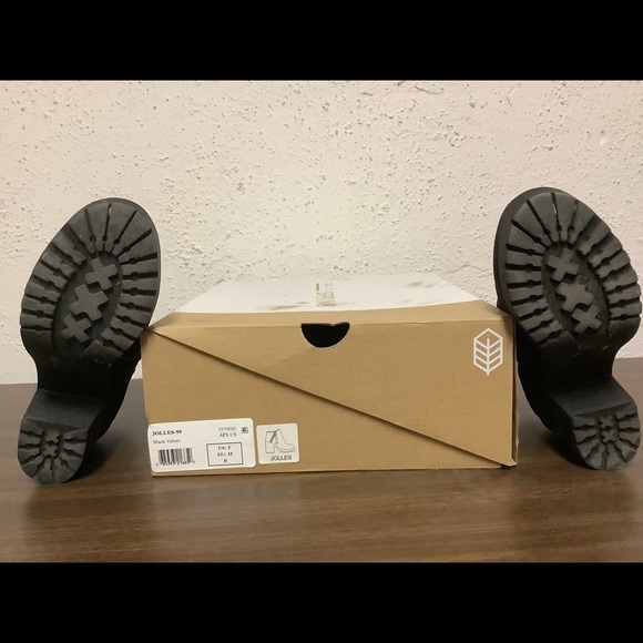 🎉HOST PICK🎉 vintage Dressy Black velour zip up 3” platform booties - Picture 11 of 11